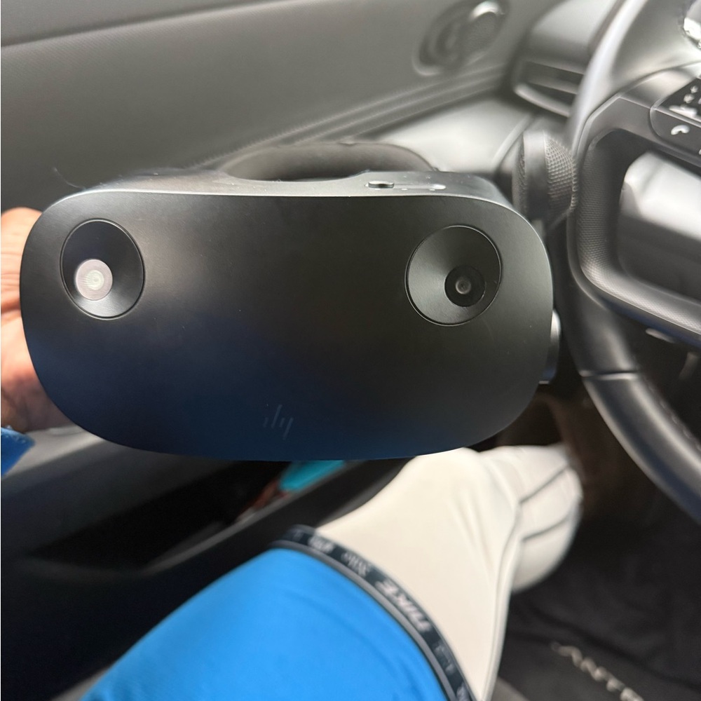 HP Sleek Black VR Headset